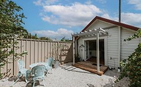 The Annex - A Cosy Couples Retreat In Heart Of Town